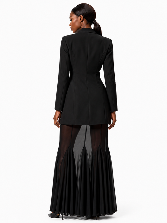 Vestido de malla a medida con elegancia