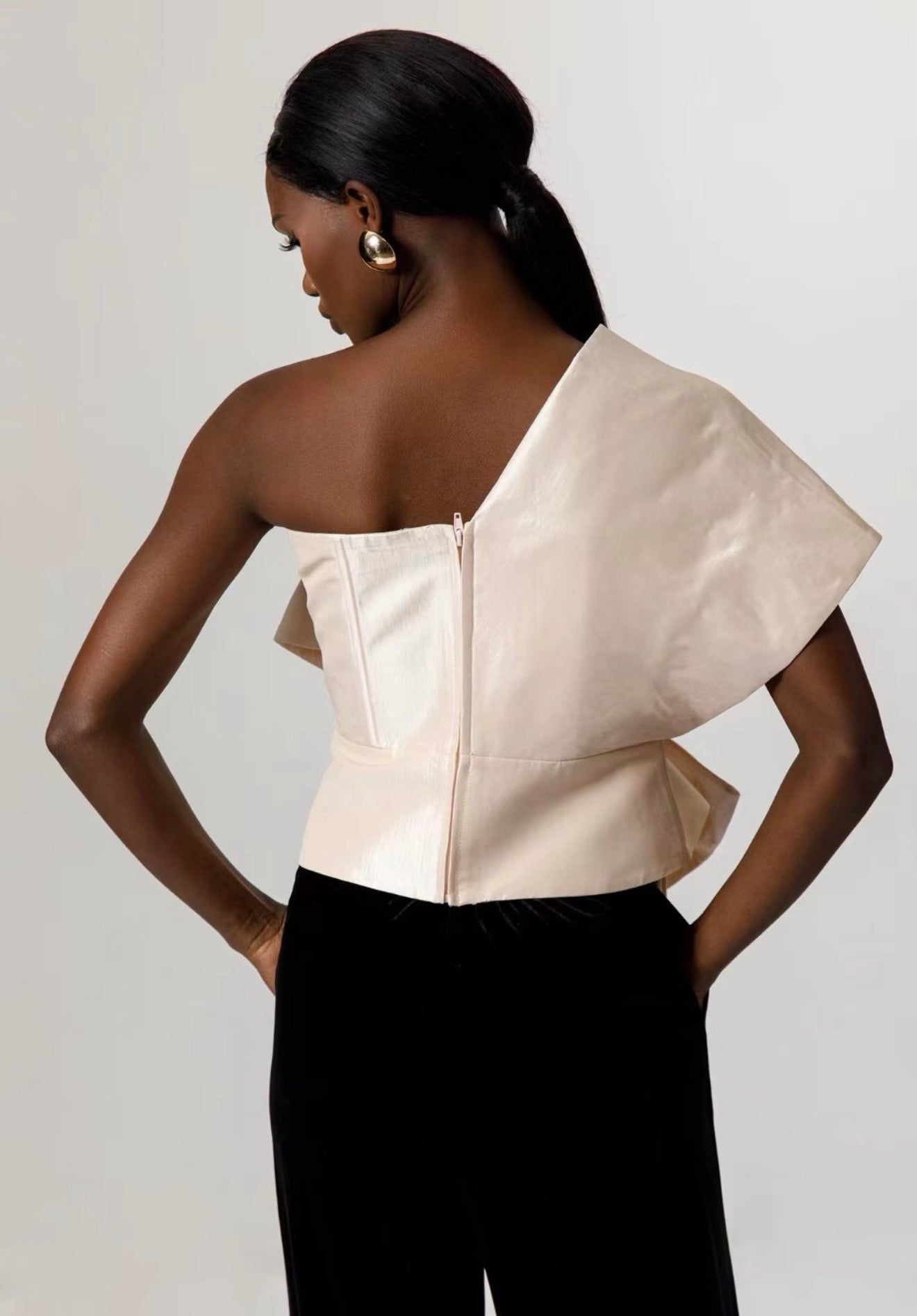 Elegant One-Shoulder Bow Blouse
